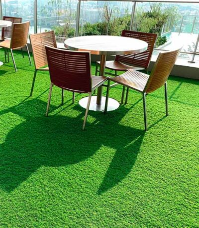 Lámina JOINT instalada en césped