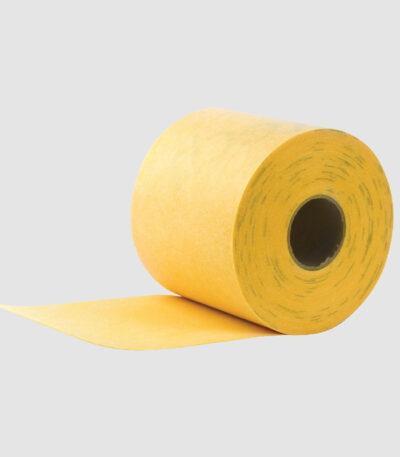 Lámina DRY50 presentada en forma de bandas para el tratamiento de los encuentros con paramentos verticales y horizontales, y en la realización de uniones a cubrejunta.