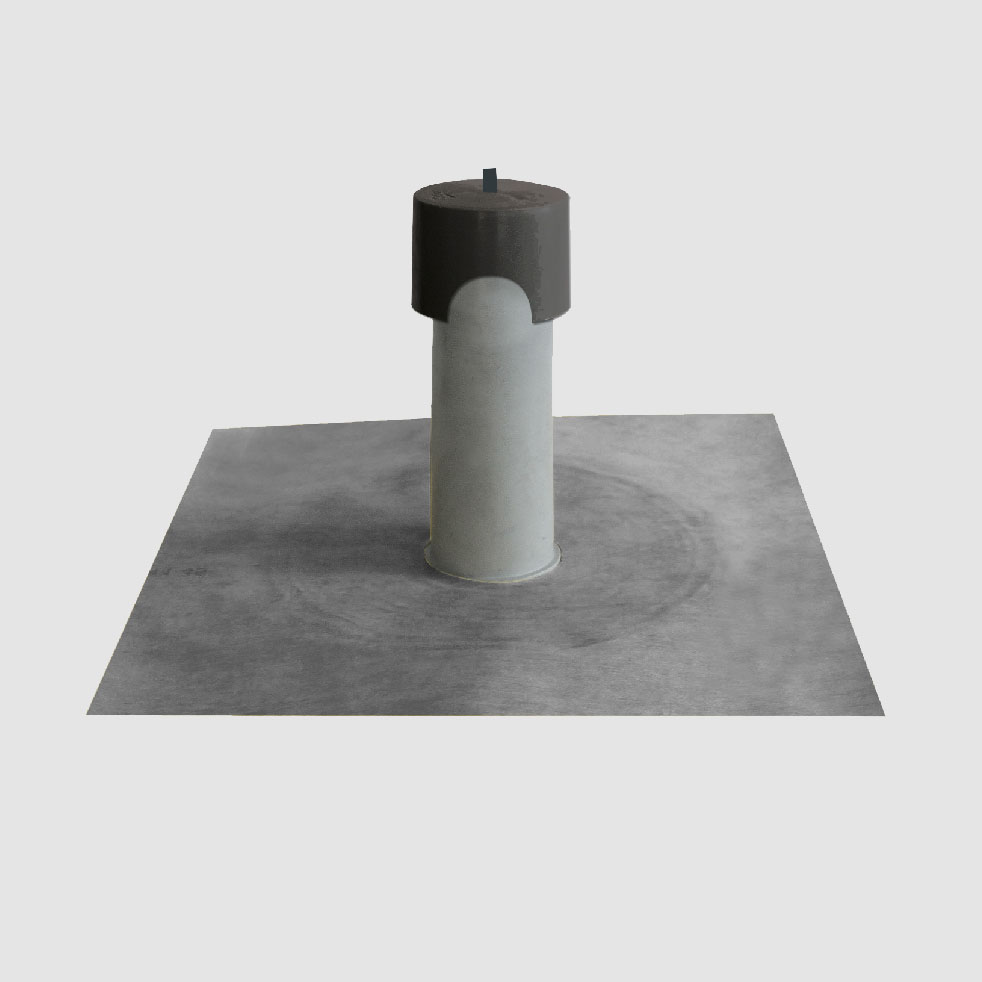 Chimenea de ventilación para cubiertas, fabricada con lámina ECODRY50 de 50 cm x 50 cm termosellada al tubo de PVC